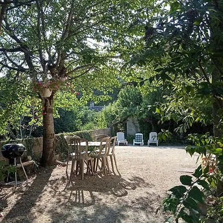 Maison Individuelle Plein Centre Avec Jardin ,Au Pied Du Mont Ventoux Malaucene Exterior photo